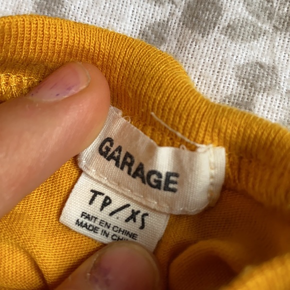 crop top - Picture 3 of 4